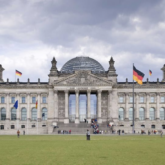 Sensation im Wettbieten: Bundesregierung plant Kauf von Manchester United!