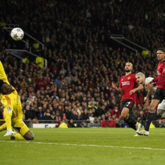 Man United 2 Galatasaray 3